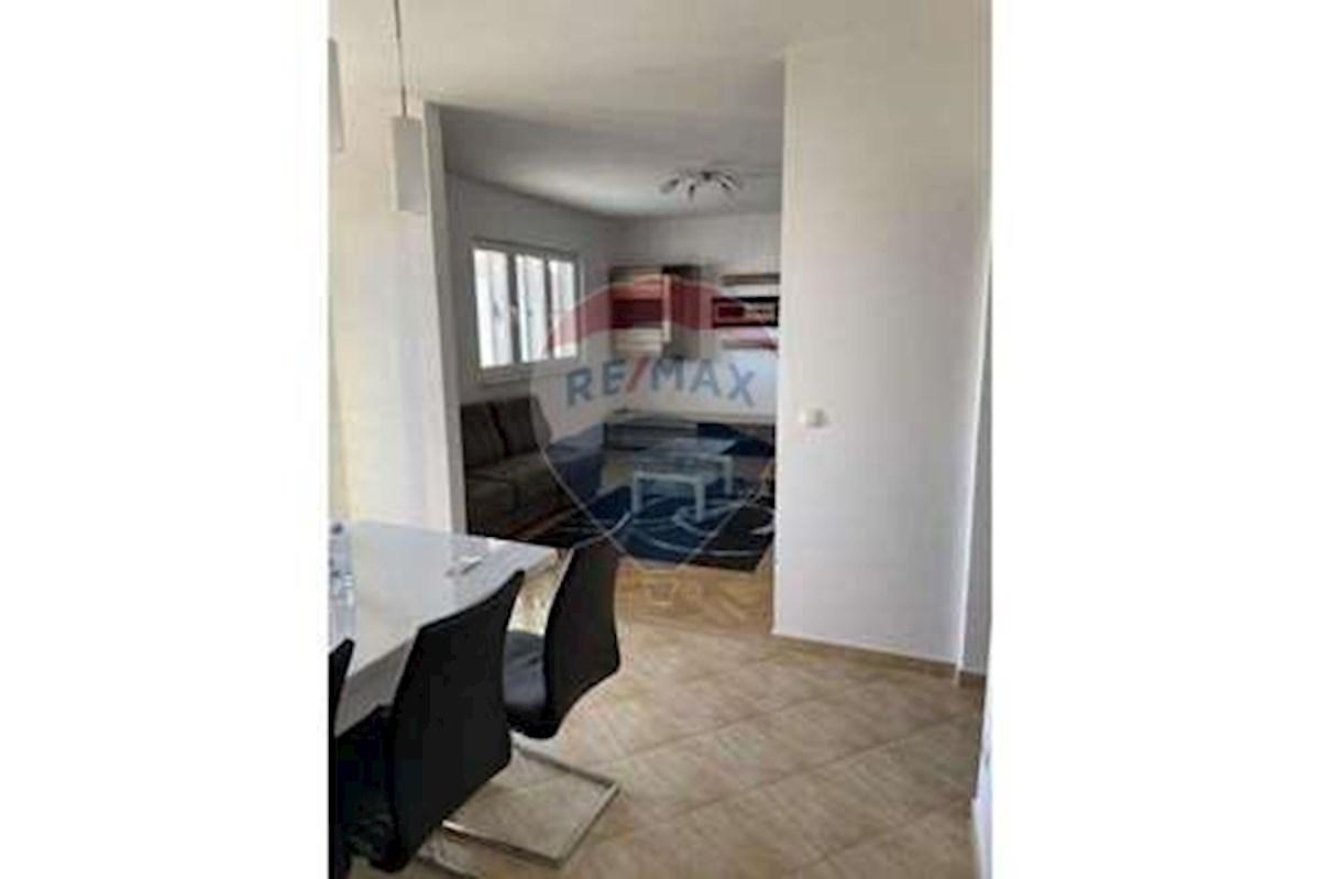 Flat For rent - SPLITSKO-DALMATINSKA SPLIT