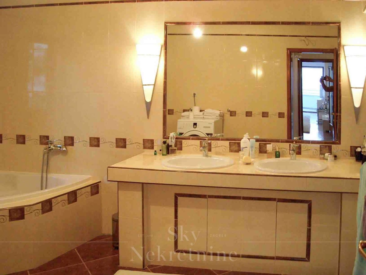 House For sale - PRIMORSKO-GORANSKA OPATIJA