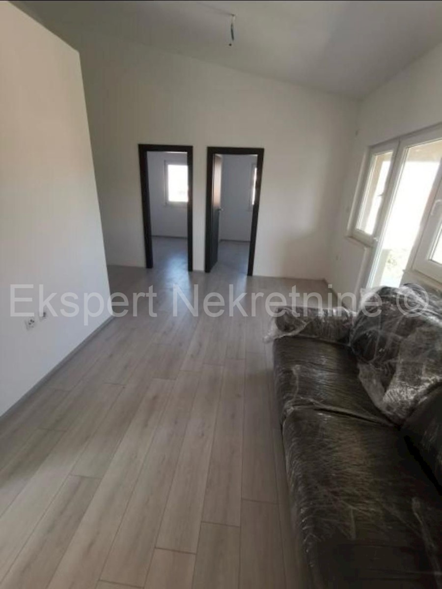 Flat For sale - ŠIBENSKO-KNINSKA ROGOZNICA