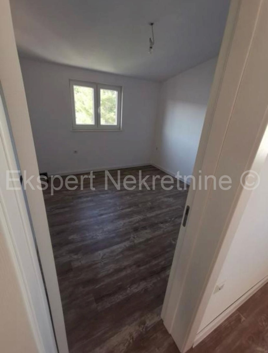 Flat For sale - ŠIBENSKO-KNINSKA ROGOZNICA