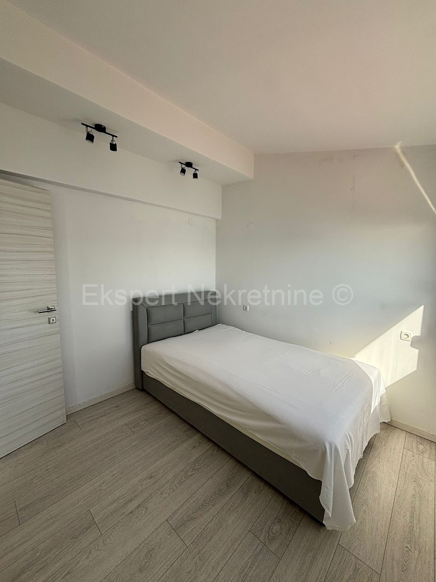 Flat For sale - SPLITSKO-DALMATINSKA DUGI RAT
