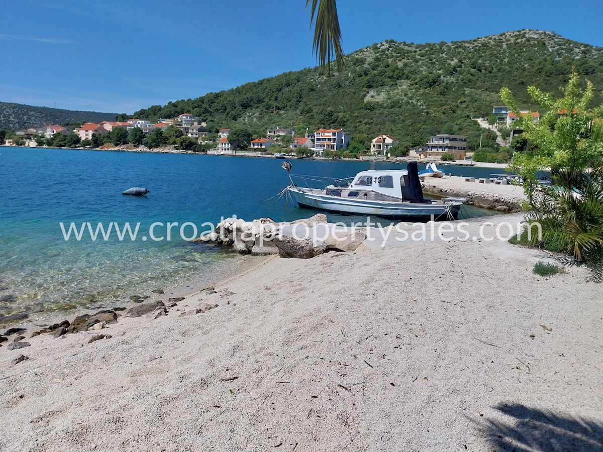 Haus Zu verkaufen - SPLITSKO-DALMATINSKA TROGIR