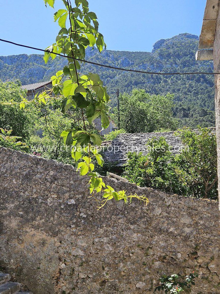 Dom Na predaj - SPLITSKO-DALMATINSKA HVAR