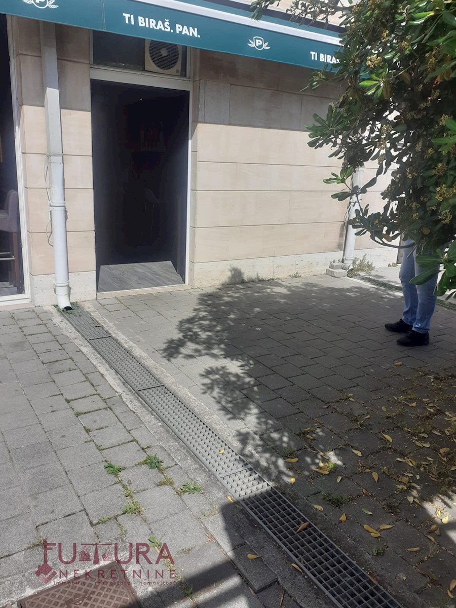 Business premises For sale - ZADARSKA ZADAR