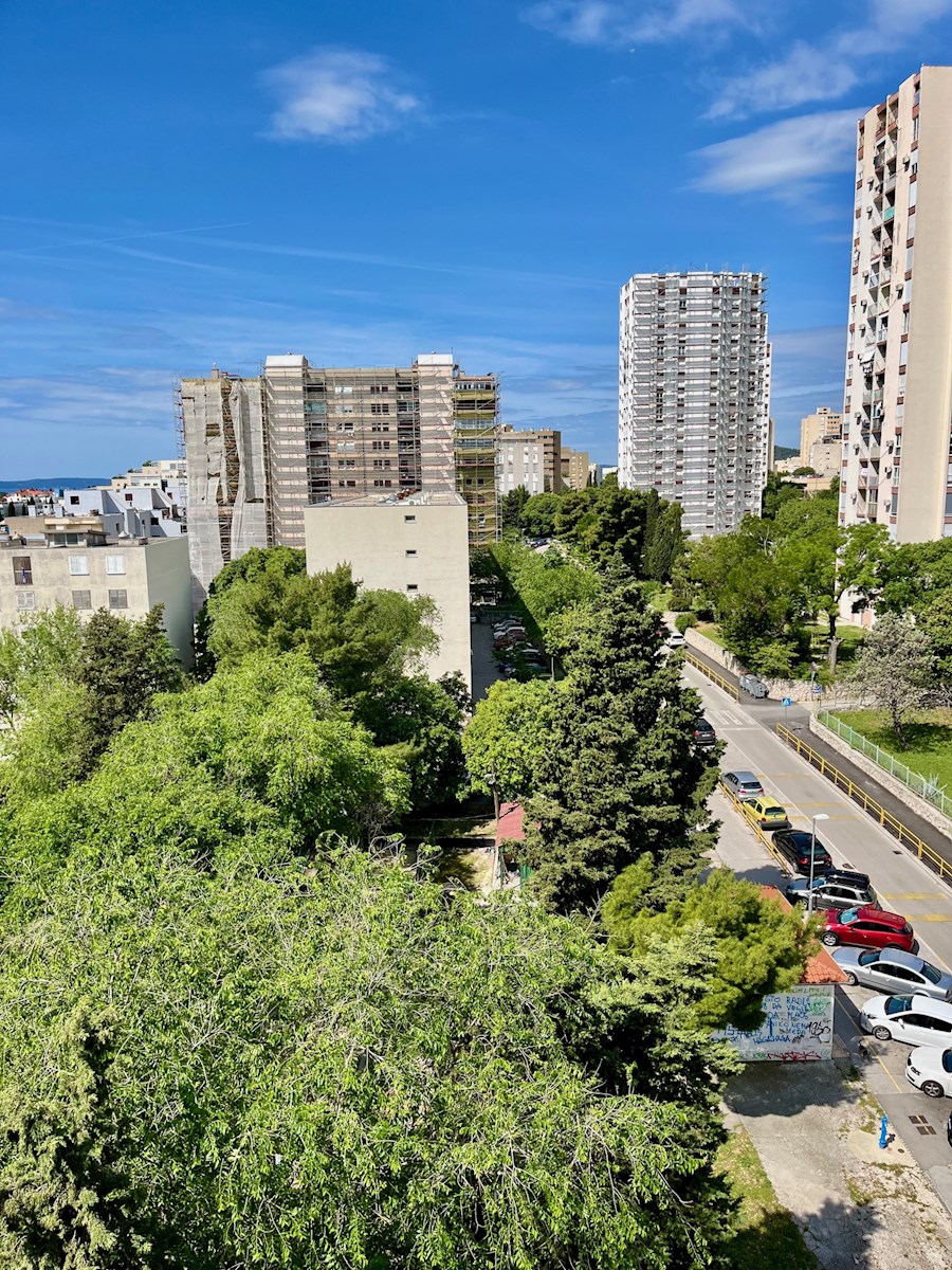 Apartment Zu verkaufen - SPLITSKO-DALMATINSKA SPLIT