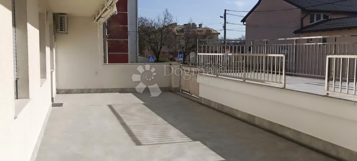 Appartamento in vendita 219 m² – Špansko