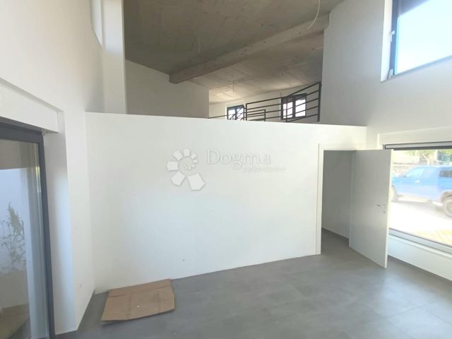 Business premises For sale - Istarska Pula - foto 2/13