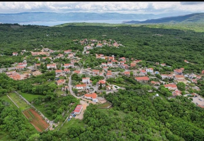 Land for sale 1248 m² – Garica