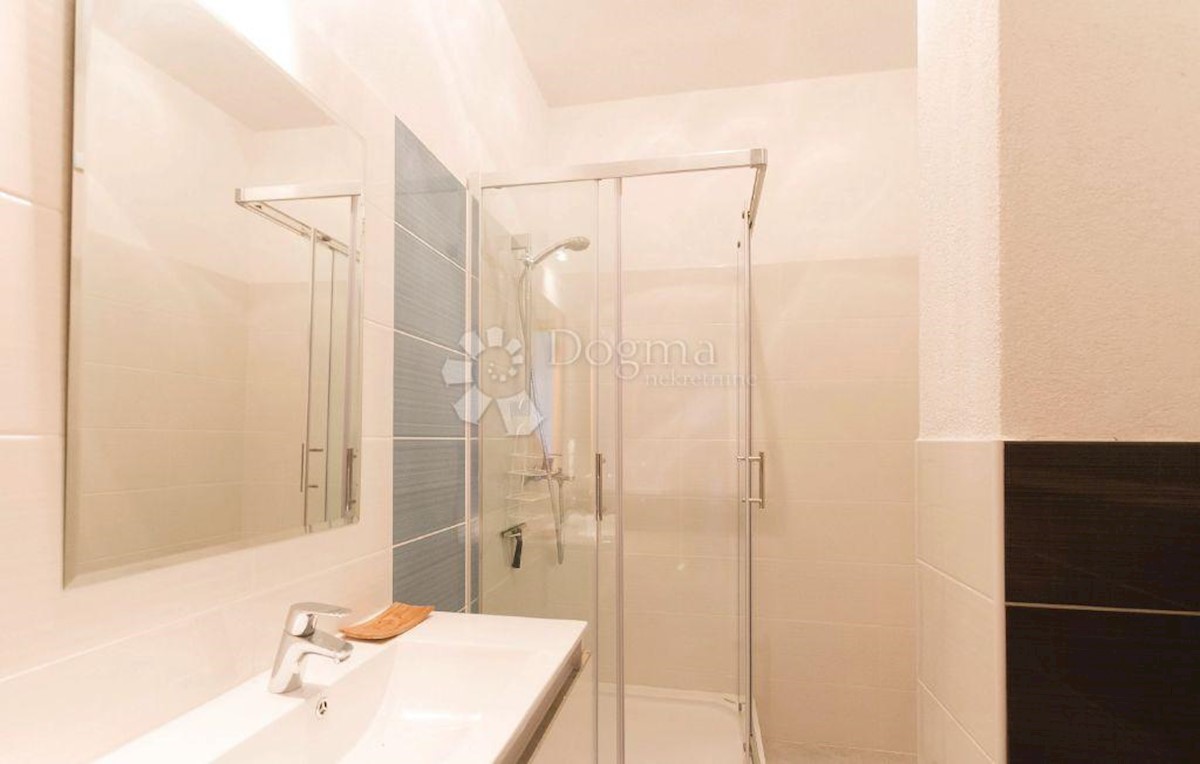 Flat For sale - PRIMORSKO-GORANSKA RAB