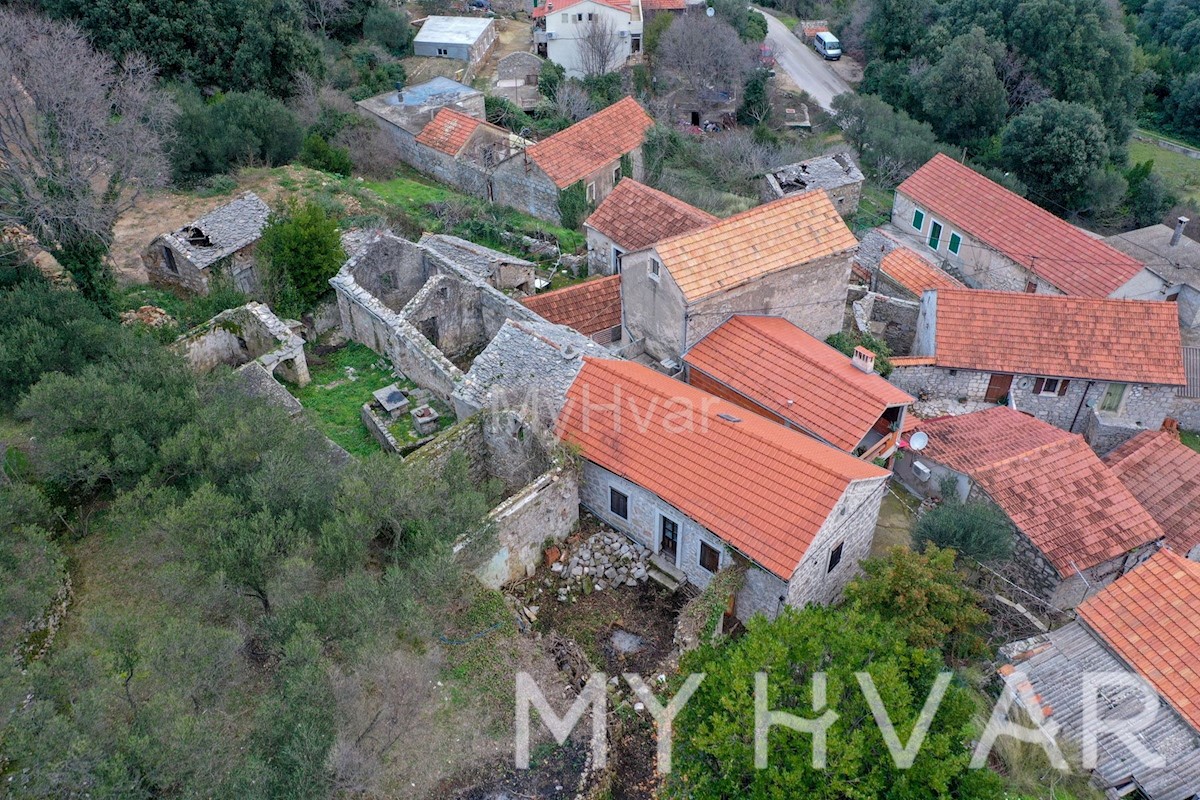 Kuća Na prodaju - SPLITSKO-DALMATINSKA STARI GRAD