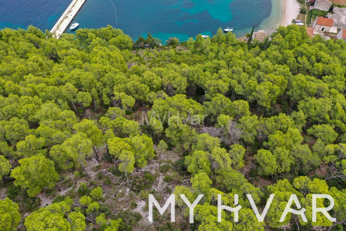 Land For sale - SPLITSKO-DALMATINSKA HVAR