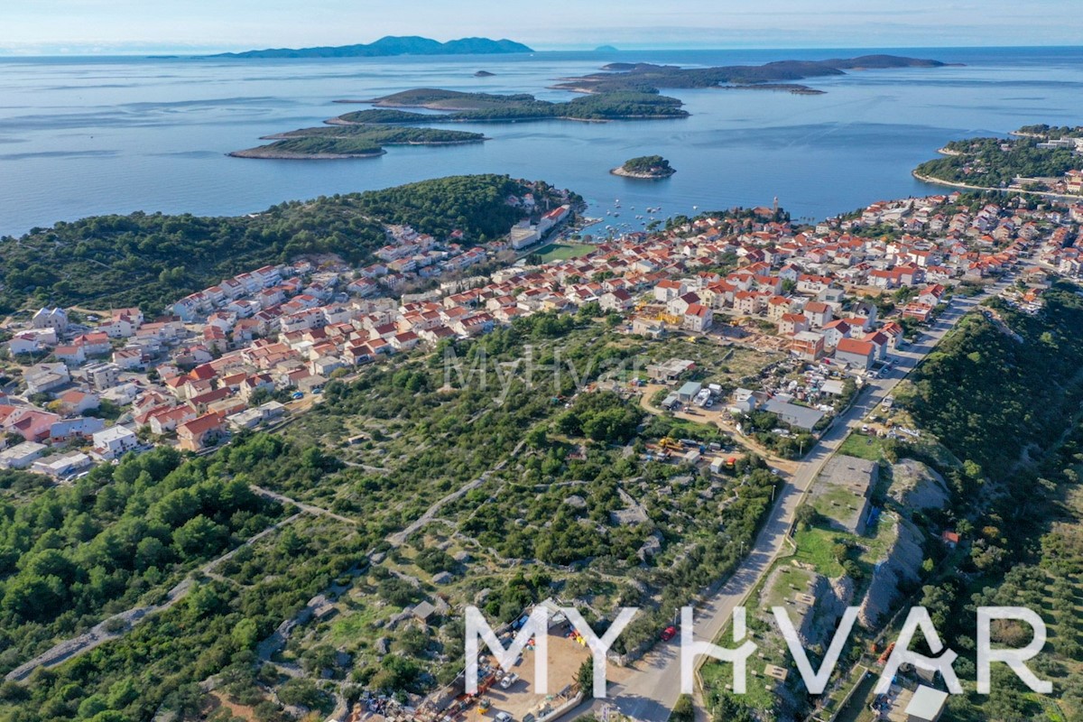 Land For sale - SPLITSKO-DALMATINSKA HVAR