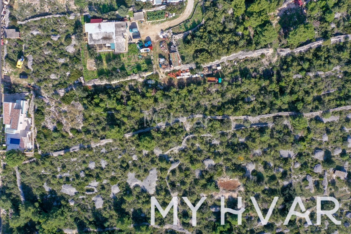 Land For sale - SPLITSKO-DALMATINSKA HVAR