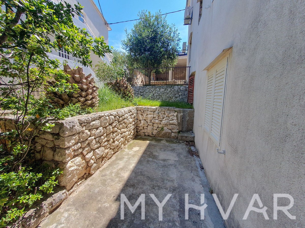 Flat For sale - SPLITSKO-DALMATINSKA HVAR