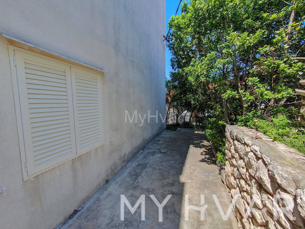 Flat For sale - SPLITSKO-DALMATINSKA HVAR