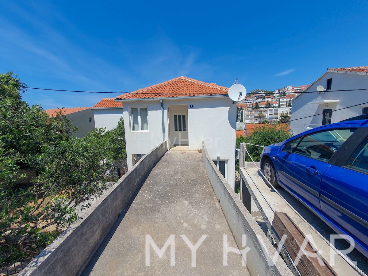 Apartment Zu verkaufen - SPLITSKO-DALMATINSKA HVAR