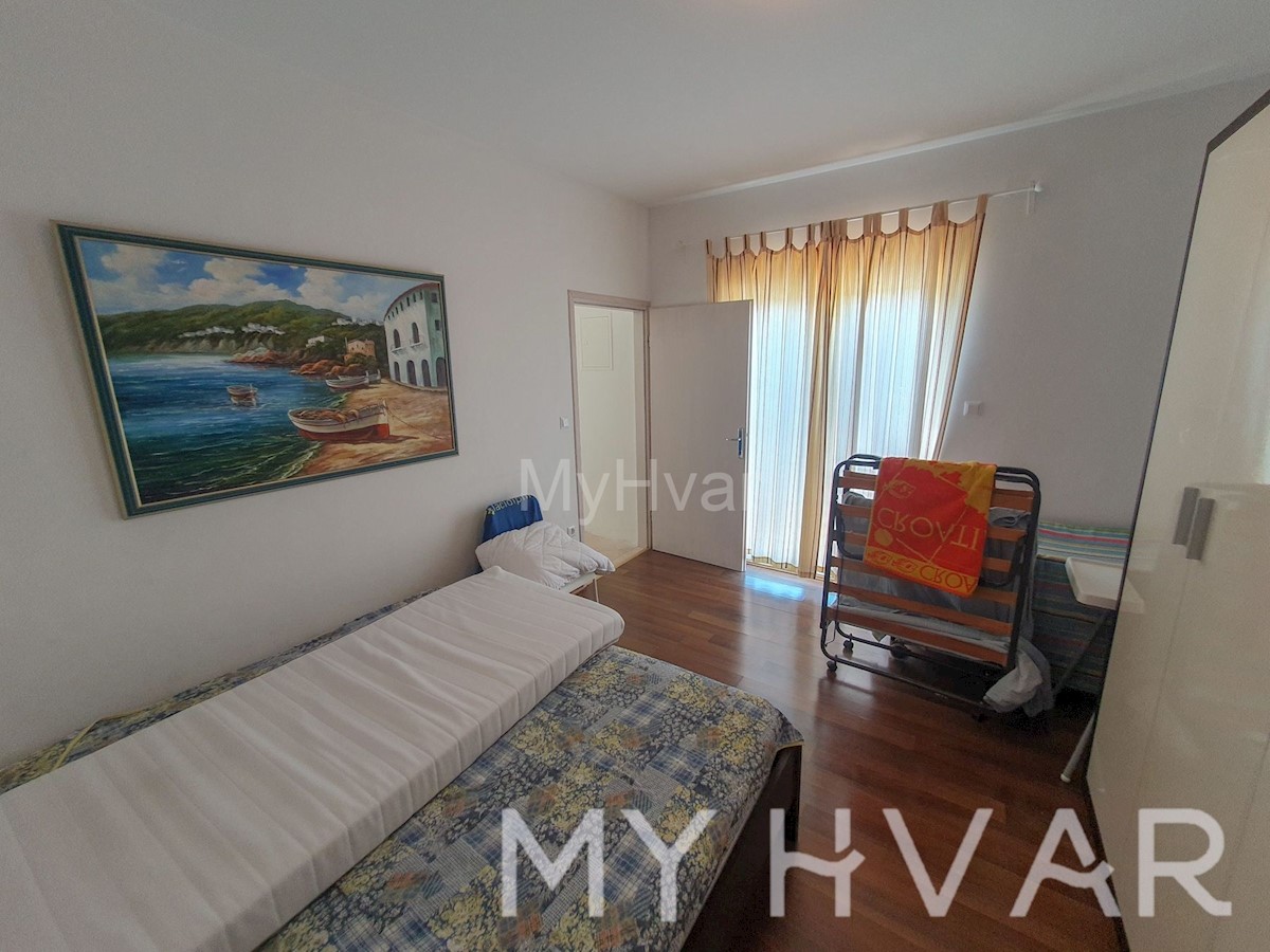 Apartment Zu verkaufen - SPLITSKO-DALMATINSKA HVAR