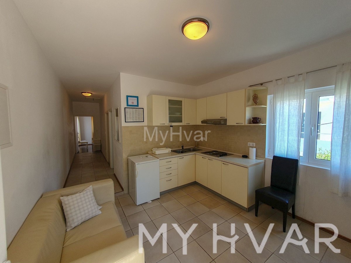 Apartment Zu verkaufen - SPLITSKO-DALMATINSKA HVAR