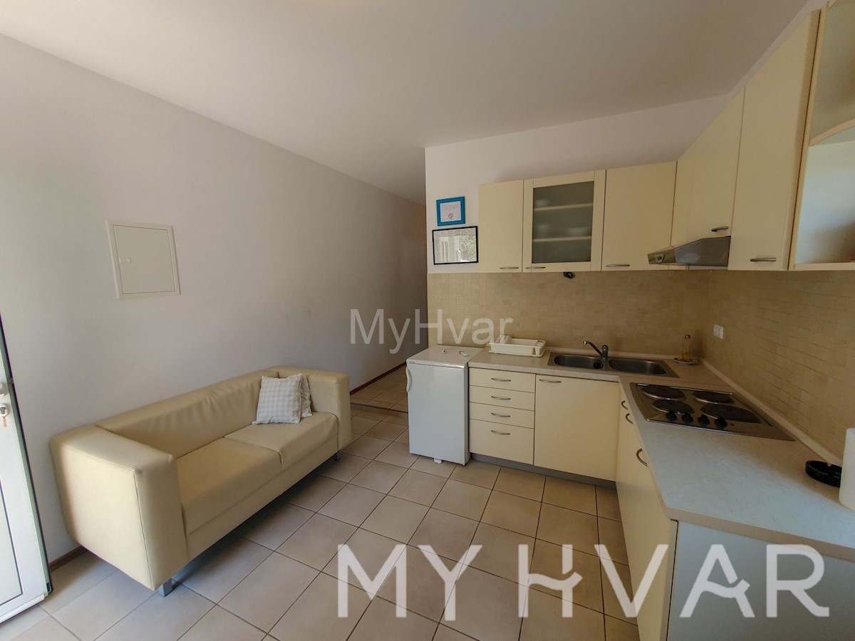 Apartment Zu verkaufen - SPLITSKO-DALMATINSKA HVAR