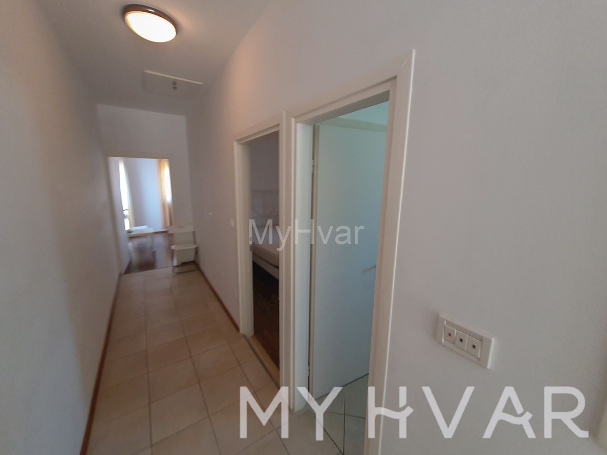 Apartment Zu verkaufen - SPLITSKO-DALMATINSKA HVAR