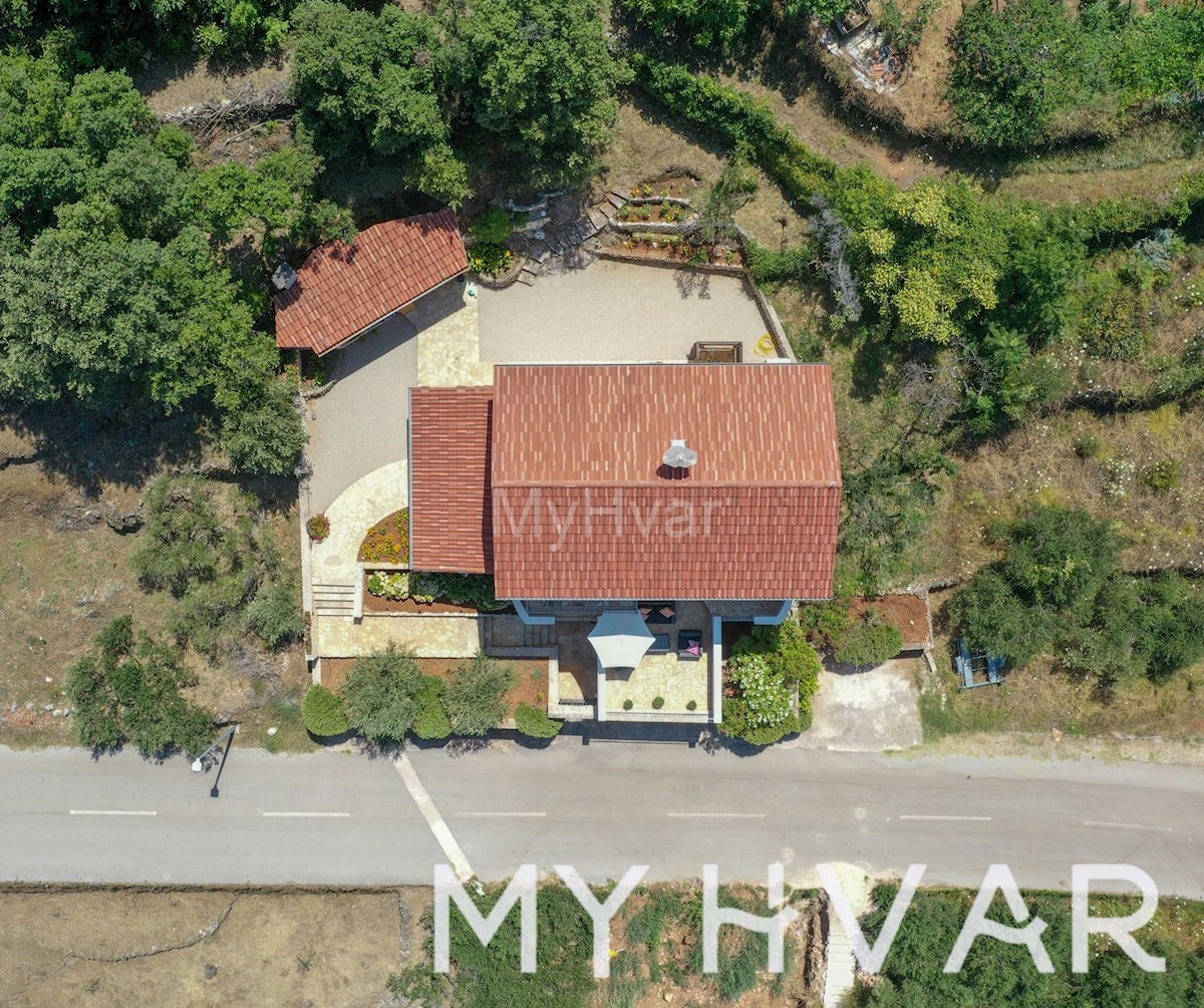 Maison À vendre - SPLITSKO-DALMATINSKA STARI GRAD