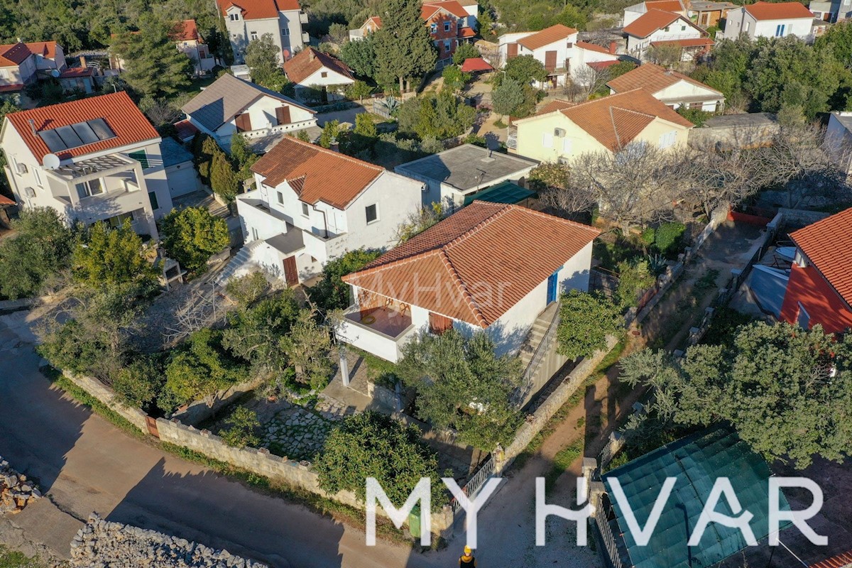 Haus Zu verkaufen - SPLITSKO-DALMATINSKA STARI GRAD