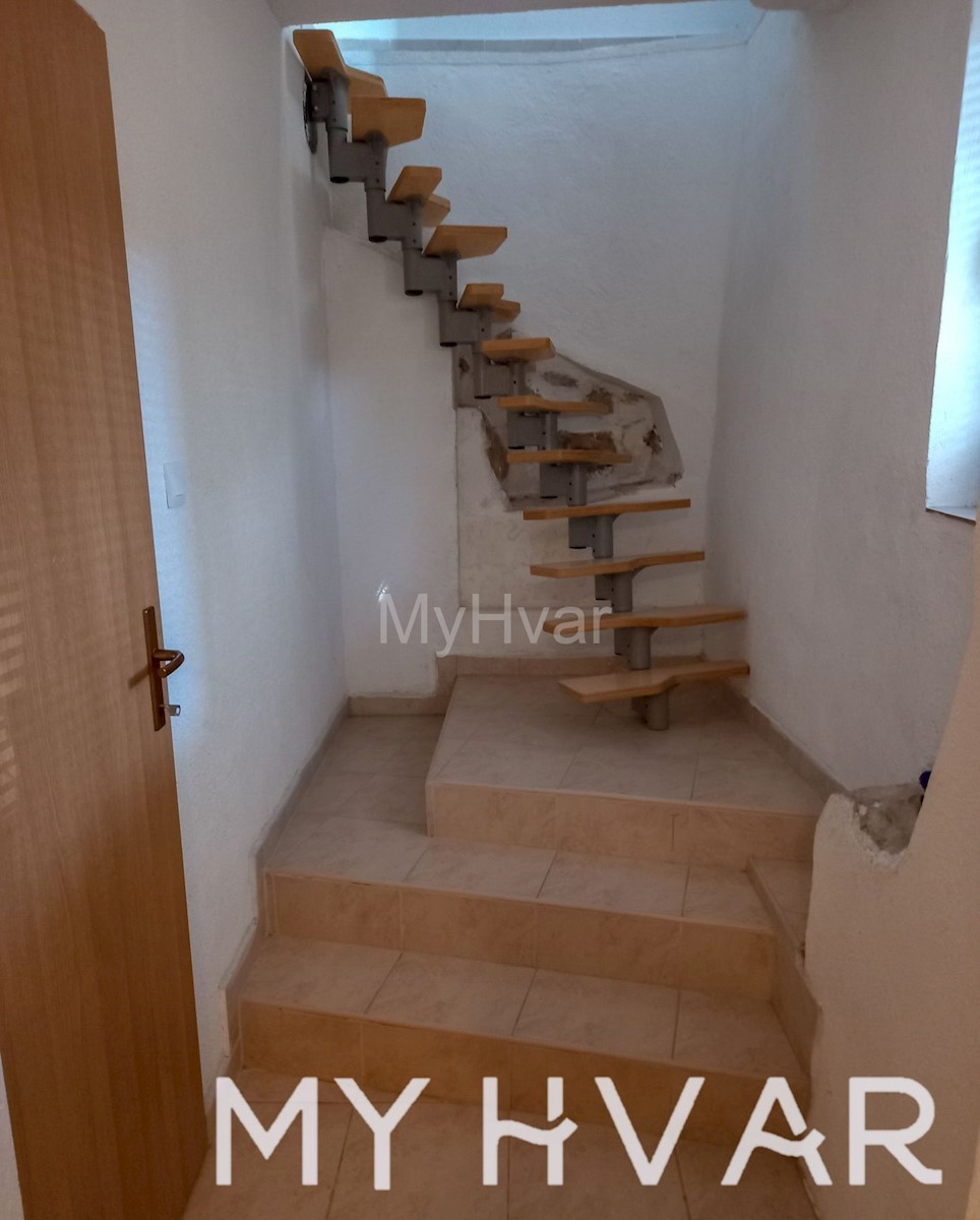 House For sale - SPLITSKO-DALMATINSKA STARI GRAD