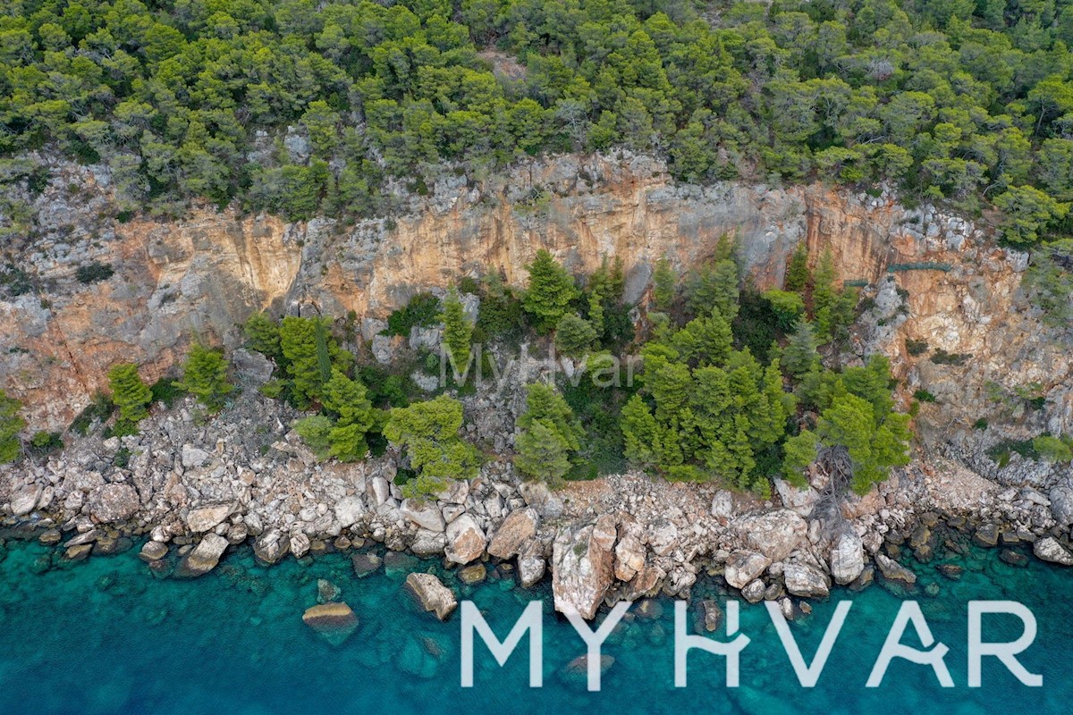 Land For sale - SPLITSKO-DALMATINSKA HVAR