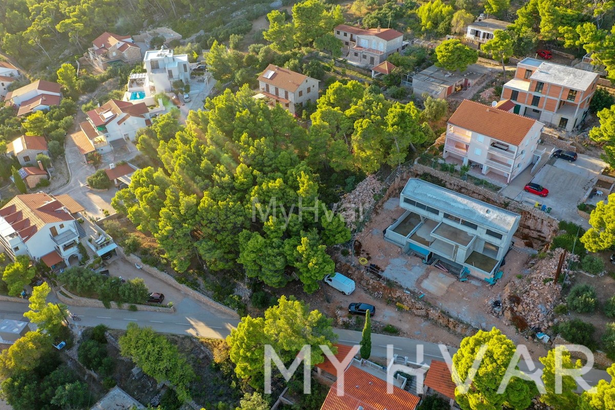 Land For sale - SPLITSKO-DALMATINSKA HVAR