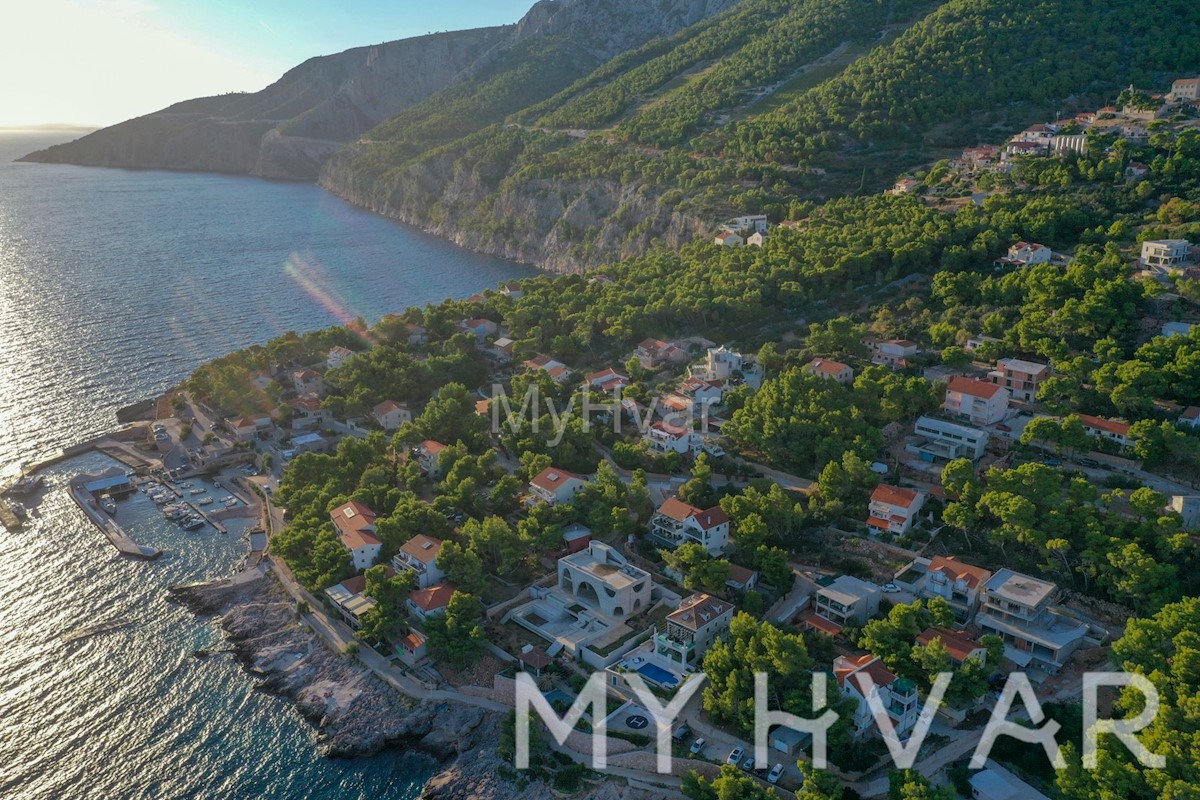 Land For sale - SPLITSKO-DALMATINSKA HVAR