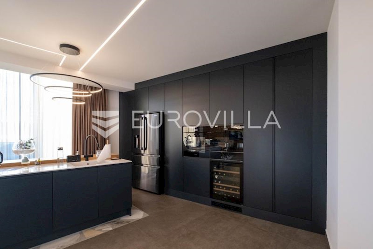 Apartment Zu verkaufen - PRIMORSKO-GORANSKA OPATIJA