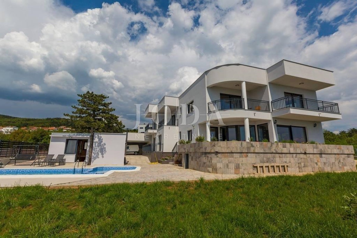 Kuća Na prodaju - PRIMORSKO-GORANSKA CRIKVENICA