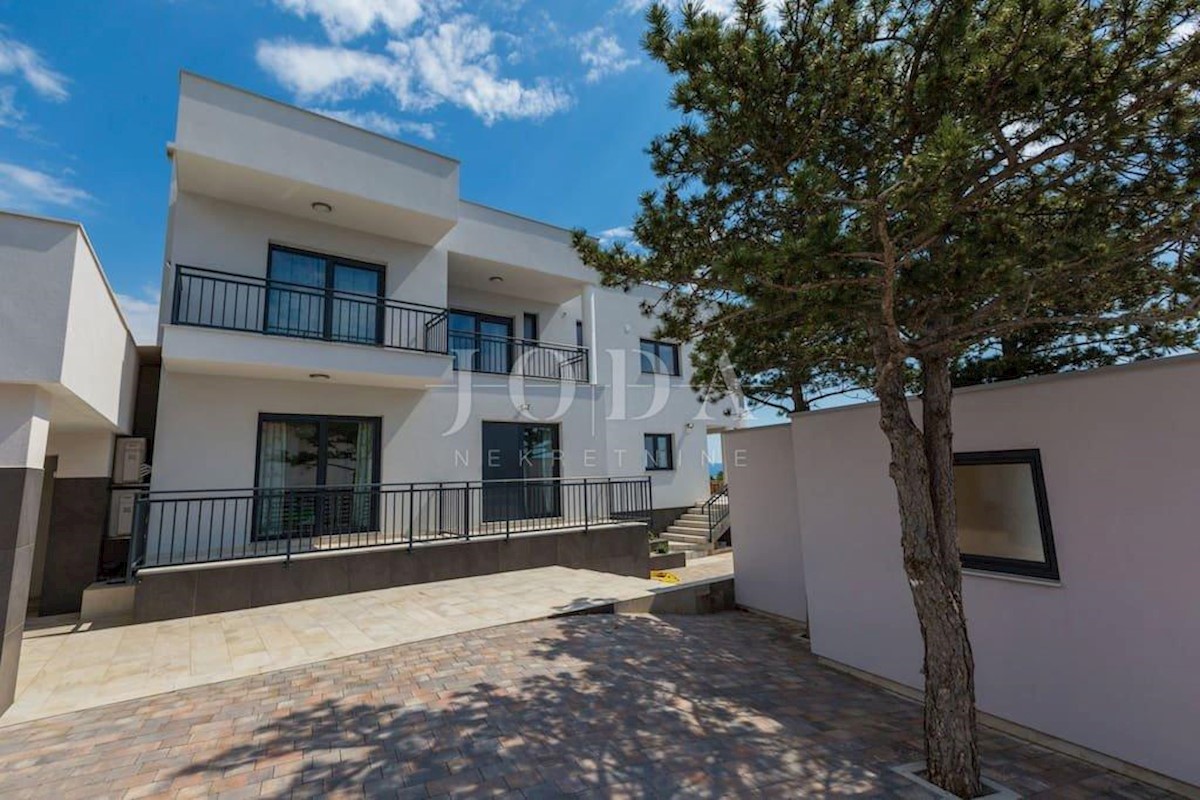 Kuća Na prodaju - PRIMORSKO-GORANSKA CRIKVENICA