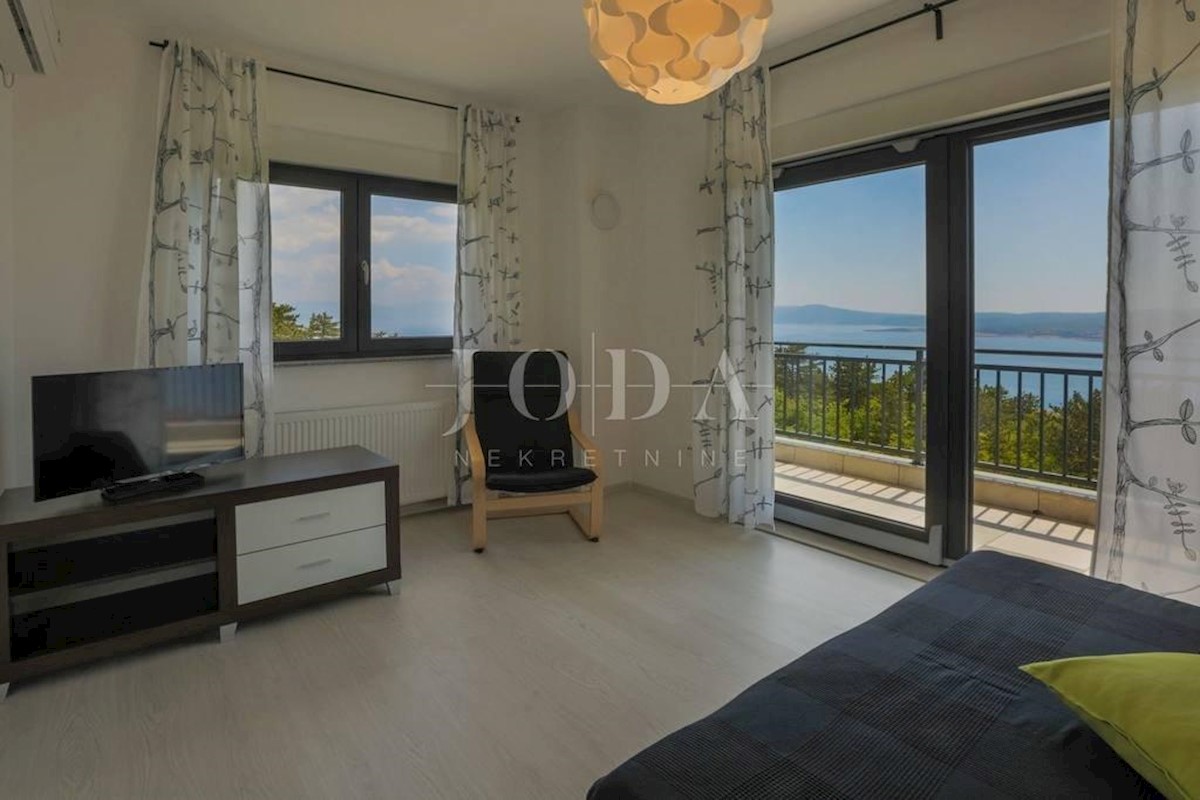 Kuća Na prodaju - PRIMORSKO-GORANSKA CRIKVENICA