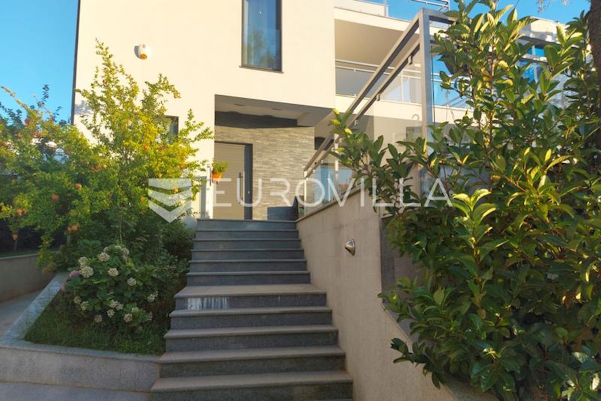 House For rent - ISTARSKA PULA