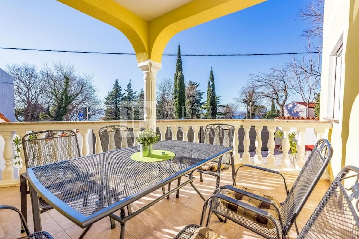 Hiša Na predaj - PRIMORSKO-GORANSKA CRIKVENICA