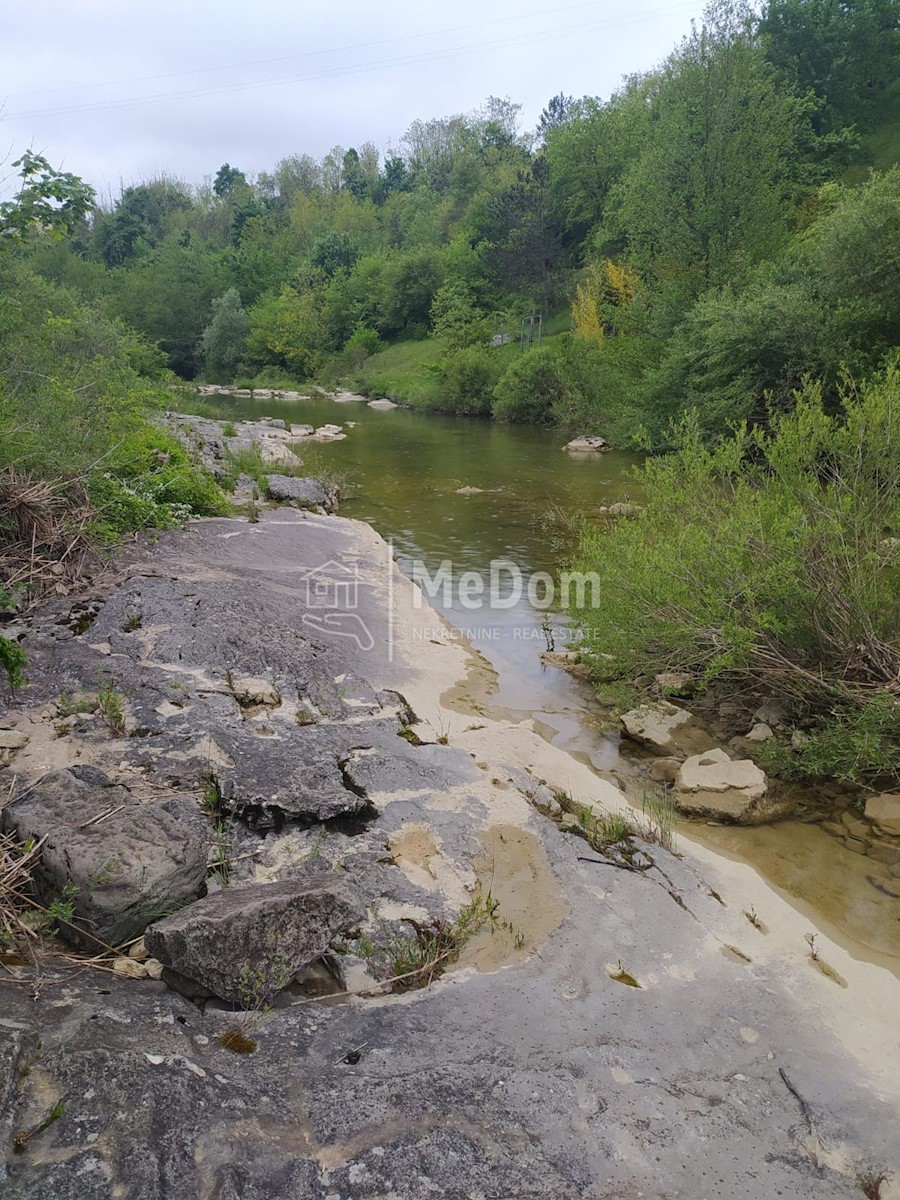 Dům Na prodej - ISTARSKA PAZIN