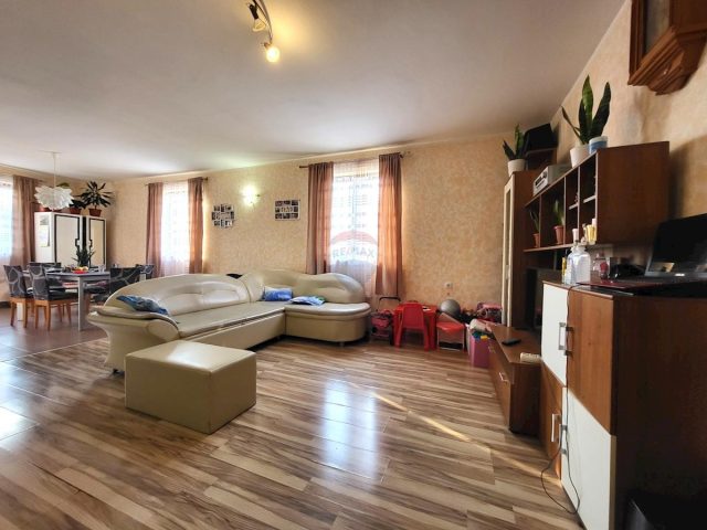 Flat for sale 152 m² – Pula
