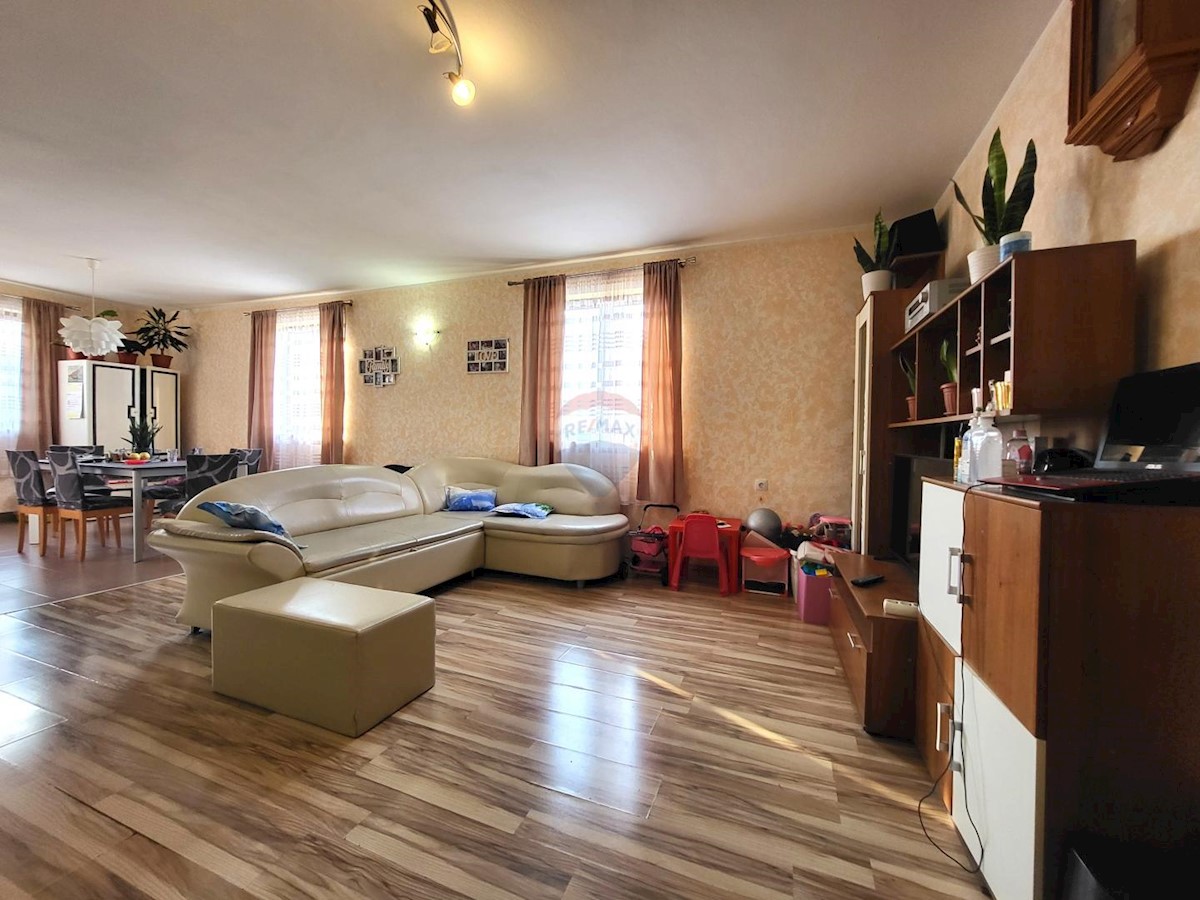 Flat For sale - Istarska Pula - foto 1/15