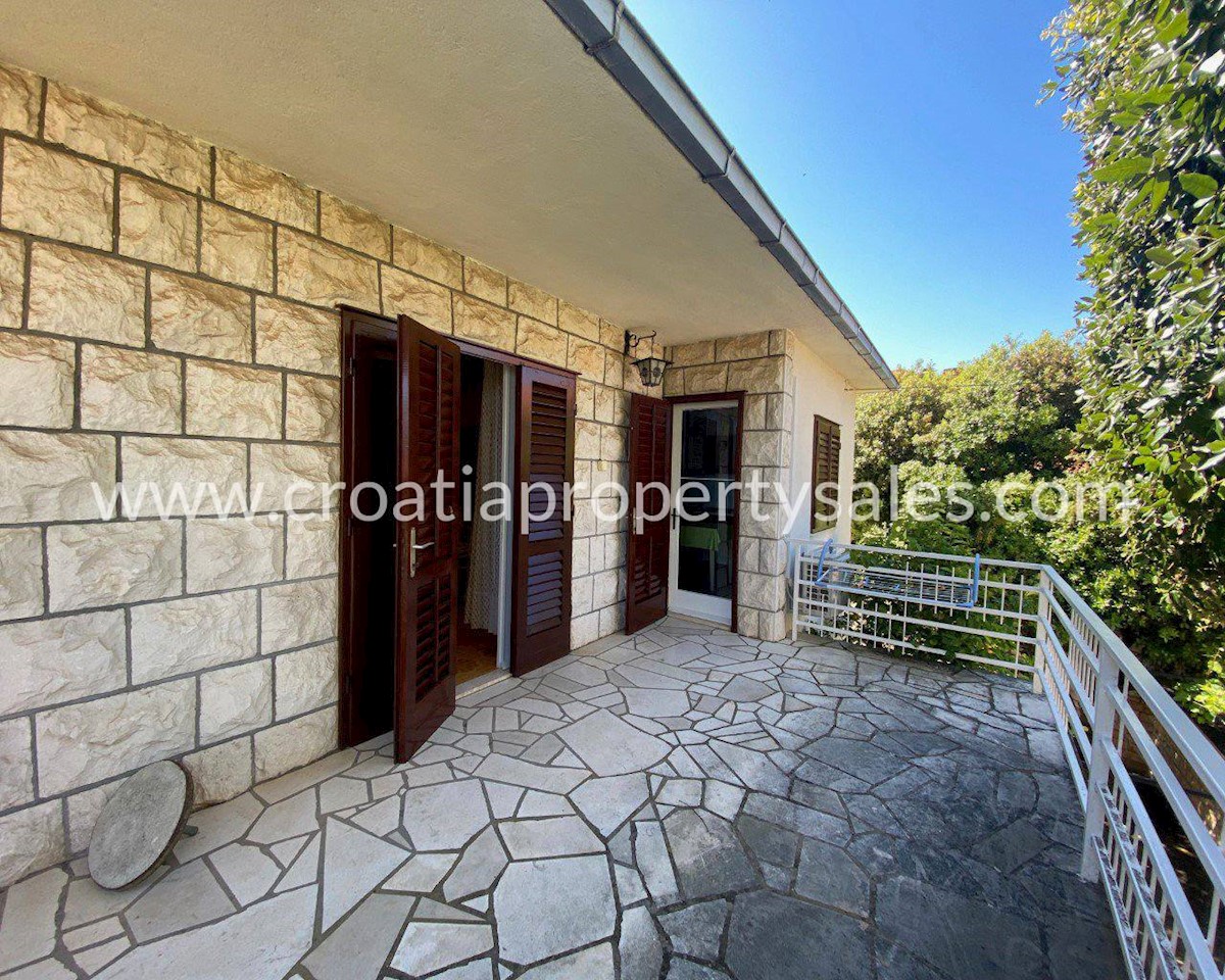 House For sale - SPLITSKO-DALMATINSKA BRAČ