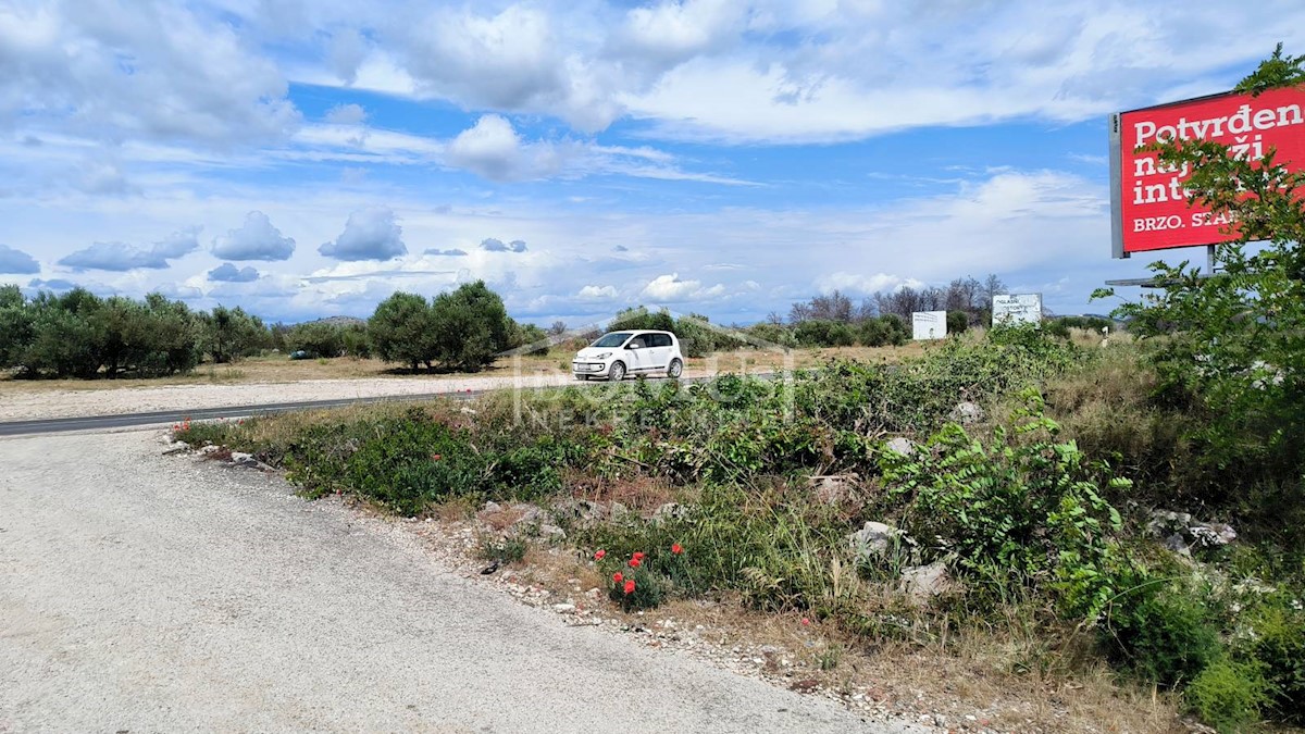 Pozemek Na prodej - ŠIBENSKO-KNINSKA VODICE