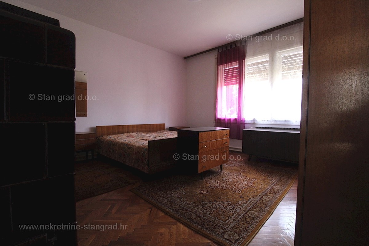 House For sale - ZAGREBAČKA VELIKA GORICA