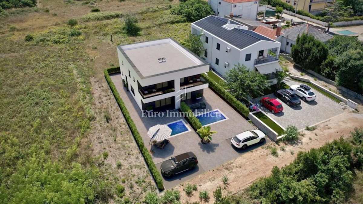 House For sale PRIVLAKA