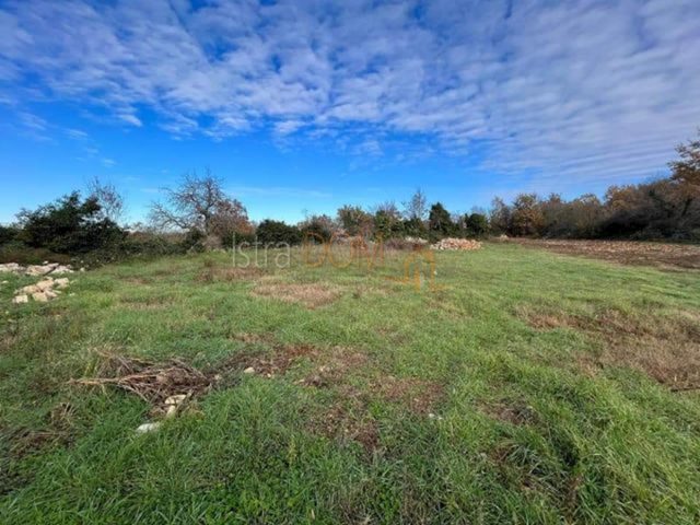 Pozemek na prodej 839 m² – Juršići