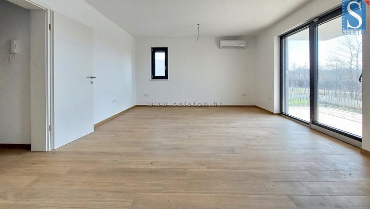 Apartma na predaj – Poreč
