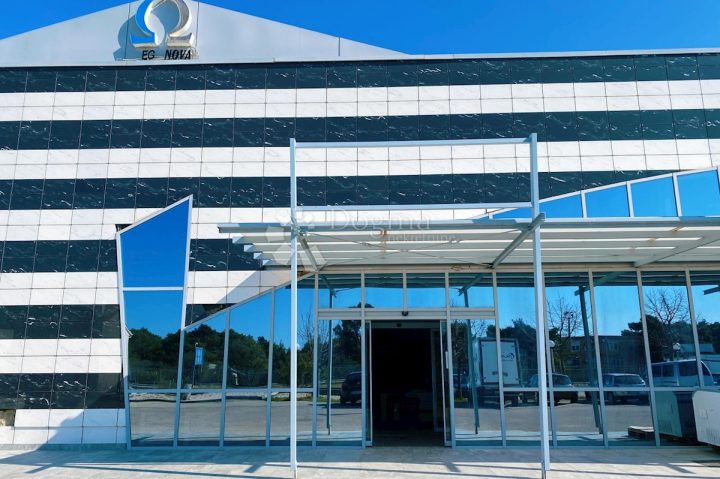 Gewerbefläche zu verkaufen 1542 m² – Šibenik