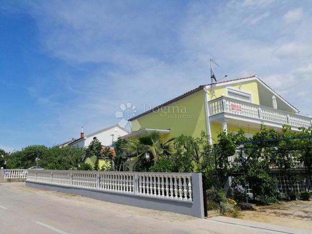 Casa in vendita 300 m² – Vodice