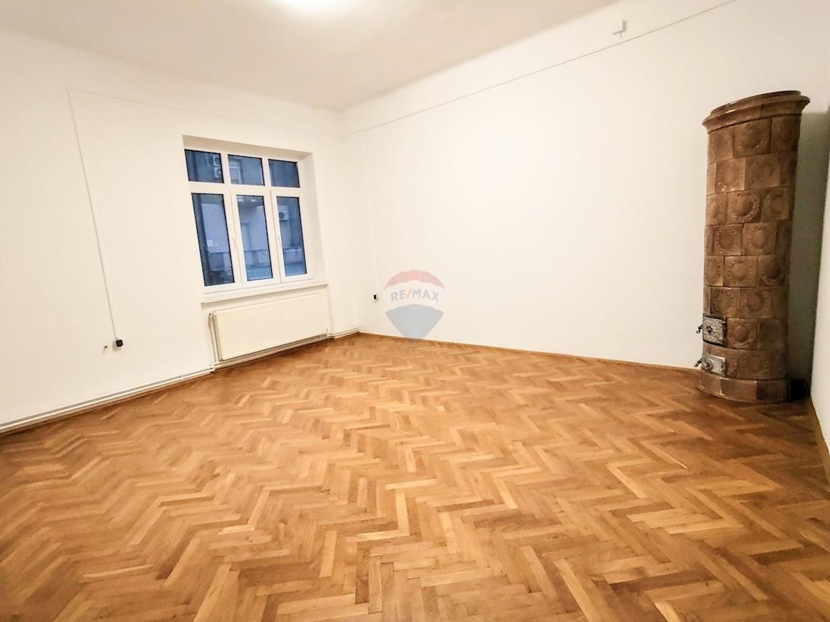 Apartma Na predaj - KARLOVAČKA KARLOVAC