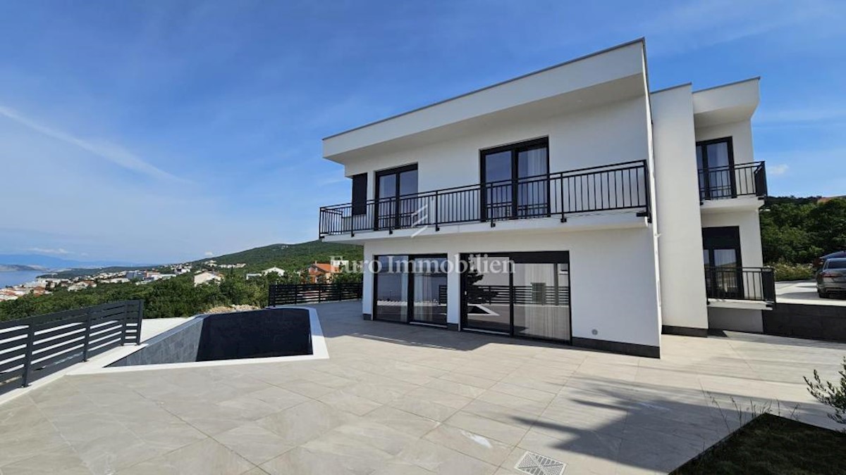 Hiša Na predaj - PRIMORSKO-GORANSKA CRIKVENICA