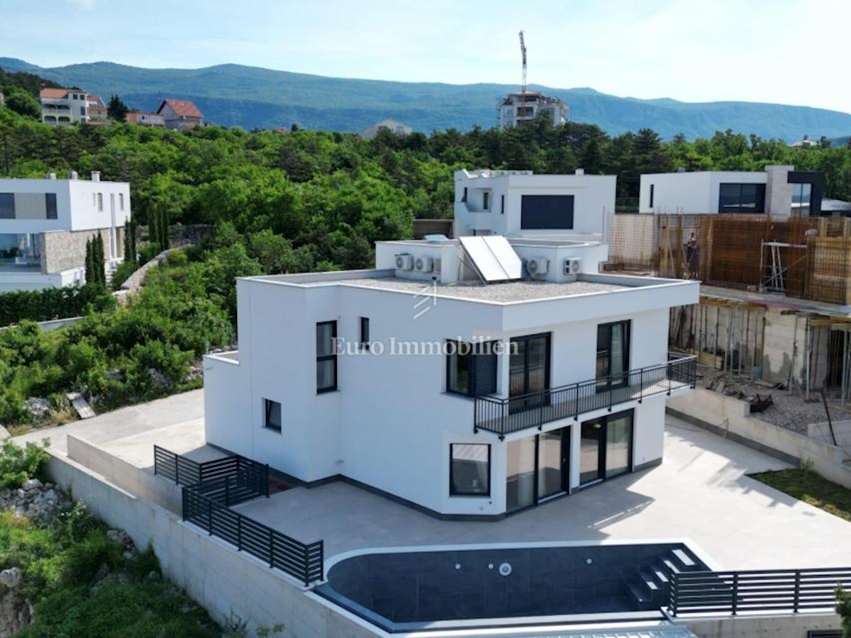Hiša Na predaj - PRIMORSKO-GORANSKA CRIKVENICA
